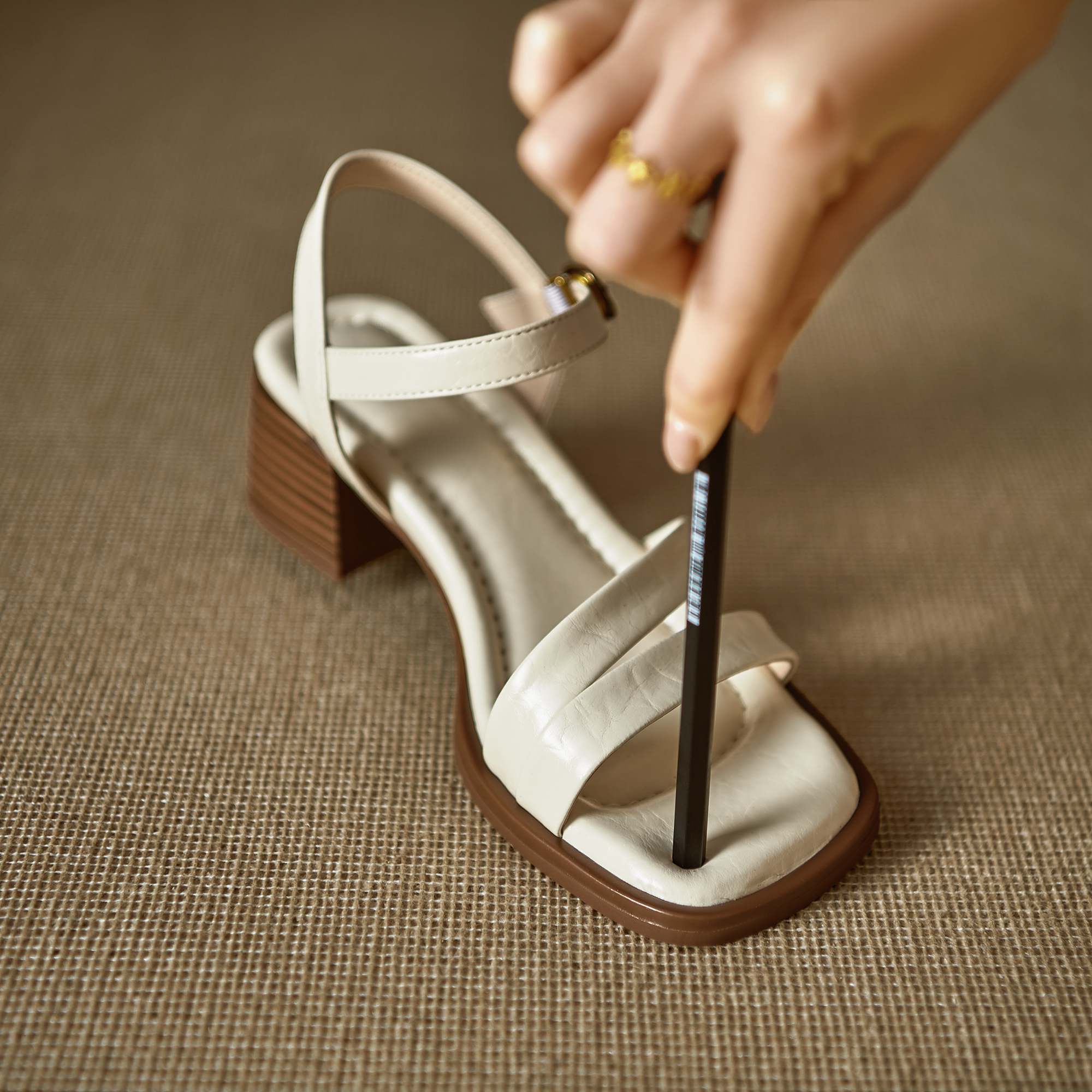 Plus Size 34-41 Koeienleer Pee - Home Office Size recensie en prijs